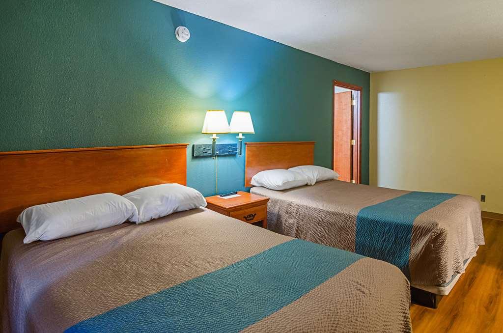 6 Downtown - Convention Center Hotel 2*