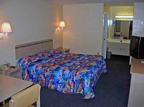 Hotel 6 Downtown - Convention Center