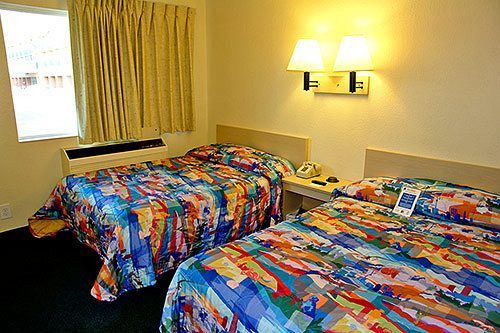 6 Downtown - Convention Center 2* Portland