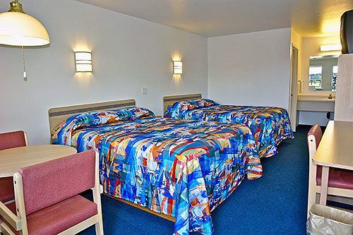 Hotel 6 Downtown - Convention Center 2*